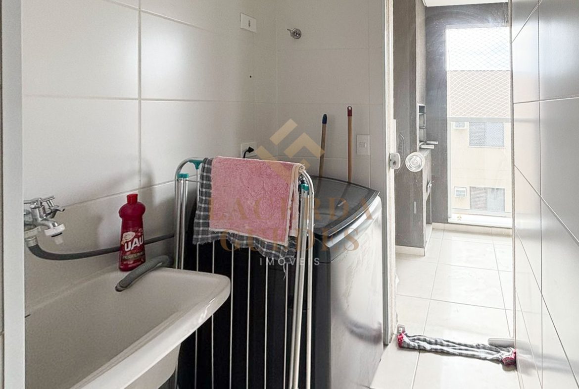 Lavanderia do apartamento no Itaguá
