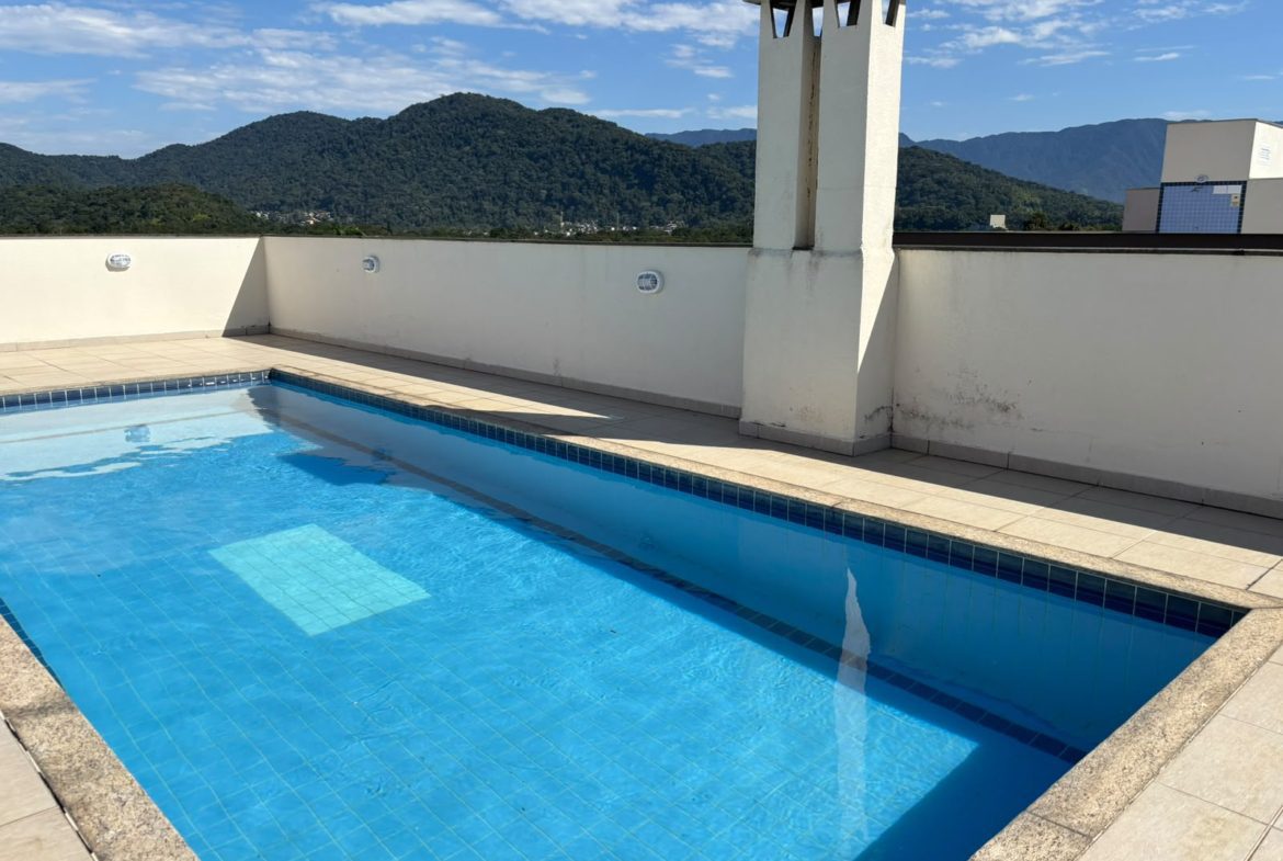 Piscina do condomínio