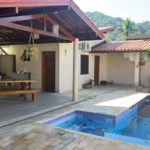 Piscina privativa e área gourmet da casa no Park Hills