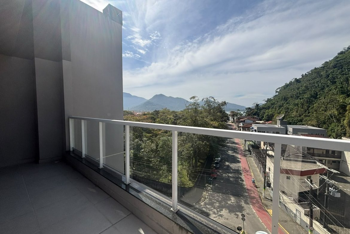 Vista para o mar a partir da cobertura no Perequê-Açu