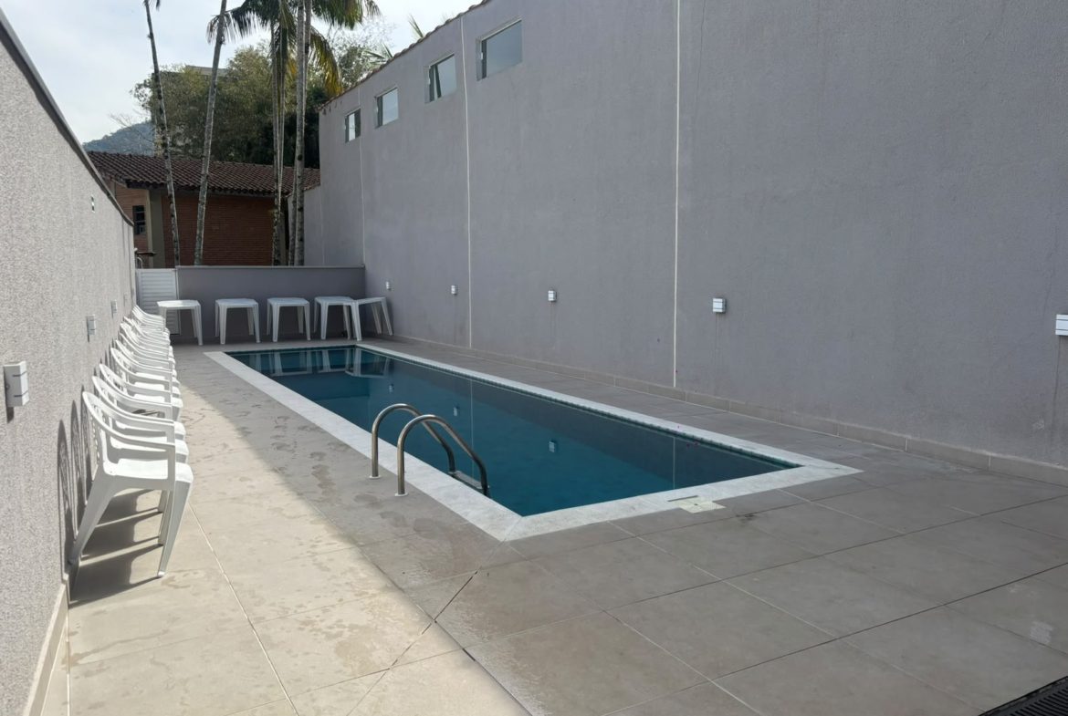 Piscina do condomínio