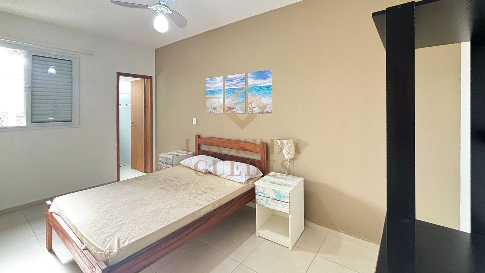 apartamento-itagua-75m2-varanda-gourmet-18 Dormitório mobiliado com cama de casal