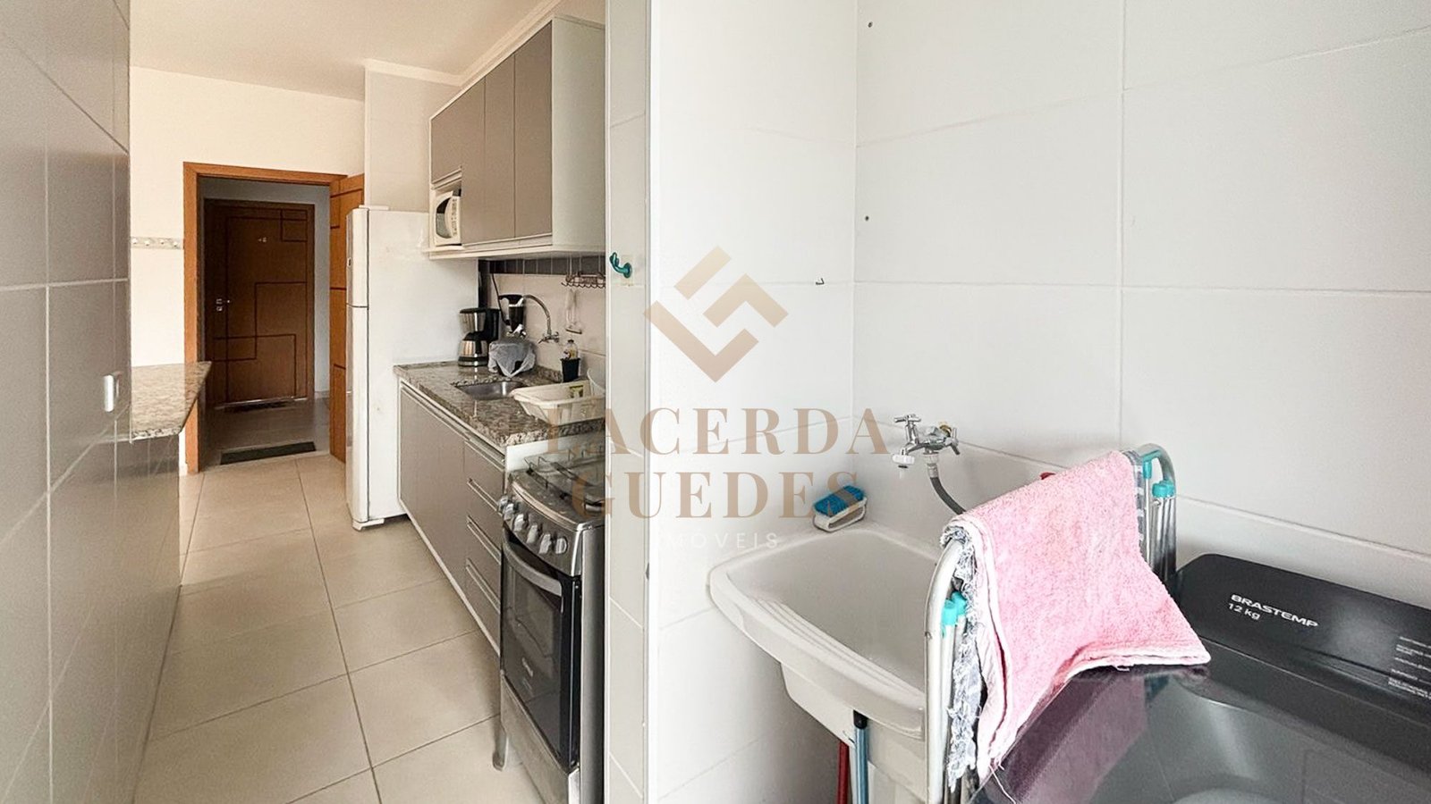 apartamento-itagua-75m2-varanda-gourmet-9 Dormitório com acesso à circulação interna