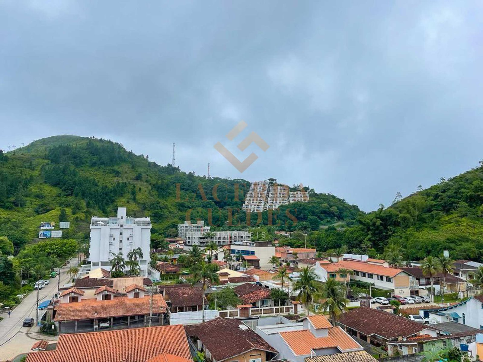 cobertura-toninhas-ubatuba-12 Vista panorâmica para a montanha e o bairro das Toninhas