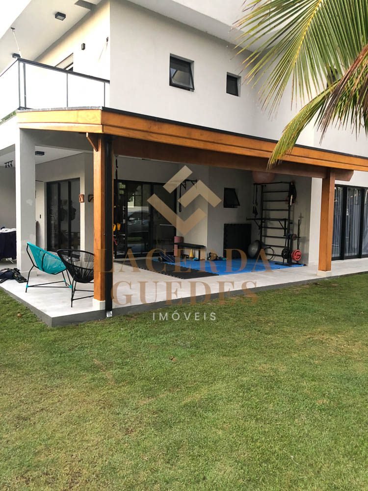 Casa-a 300 Metros-da Praia do Sapê-com 3 Suítes-Piscina-26 Fachada dos fundos voltada para o quintal