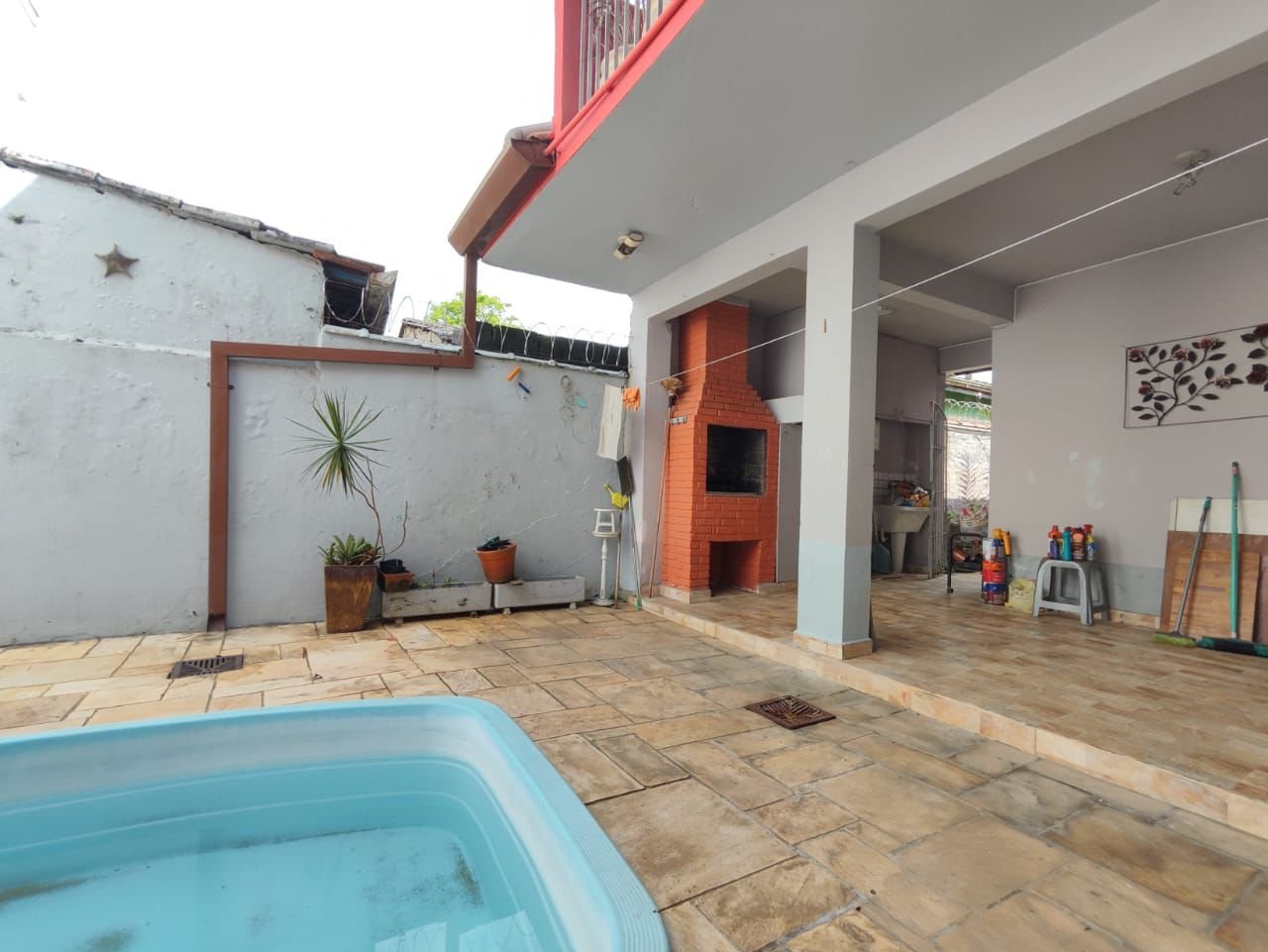 casa-3-suites-centro-ubatuba-fachada (22) Área externa com piscina