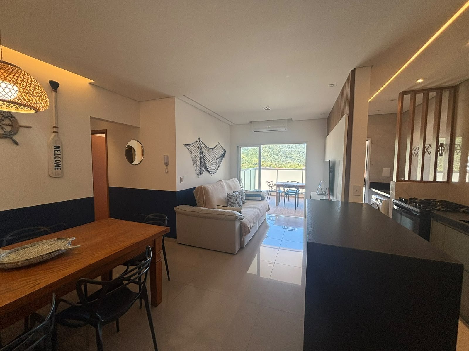 apartamento-2-suites-itagua-80m2 (35) Sala integrada à área social do apartamento