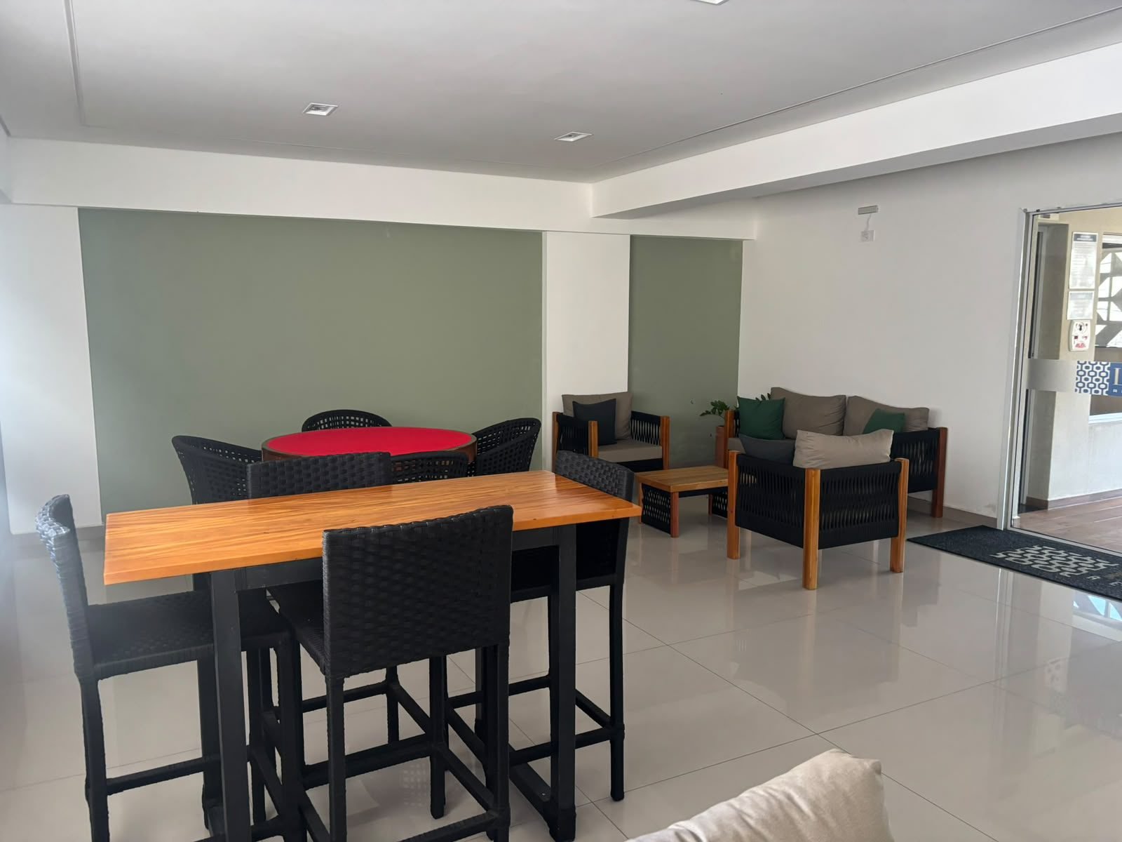 apartamento-2-suites-itagua-80m2 (37) Salão de jogos do condomínio