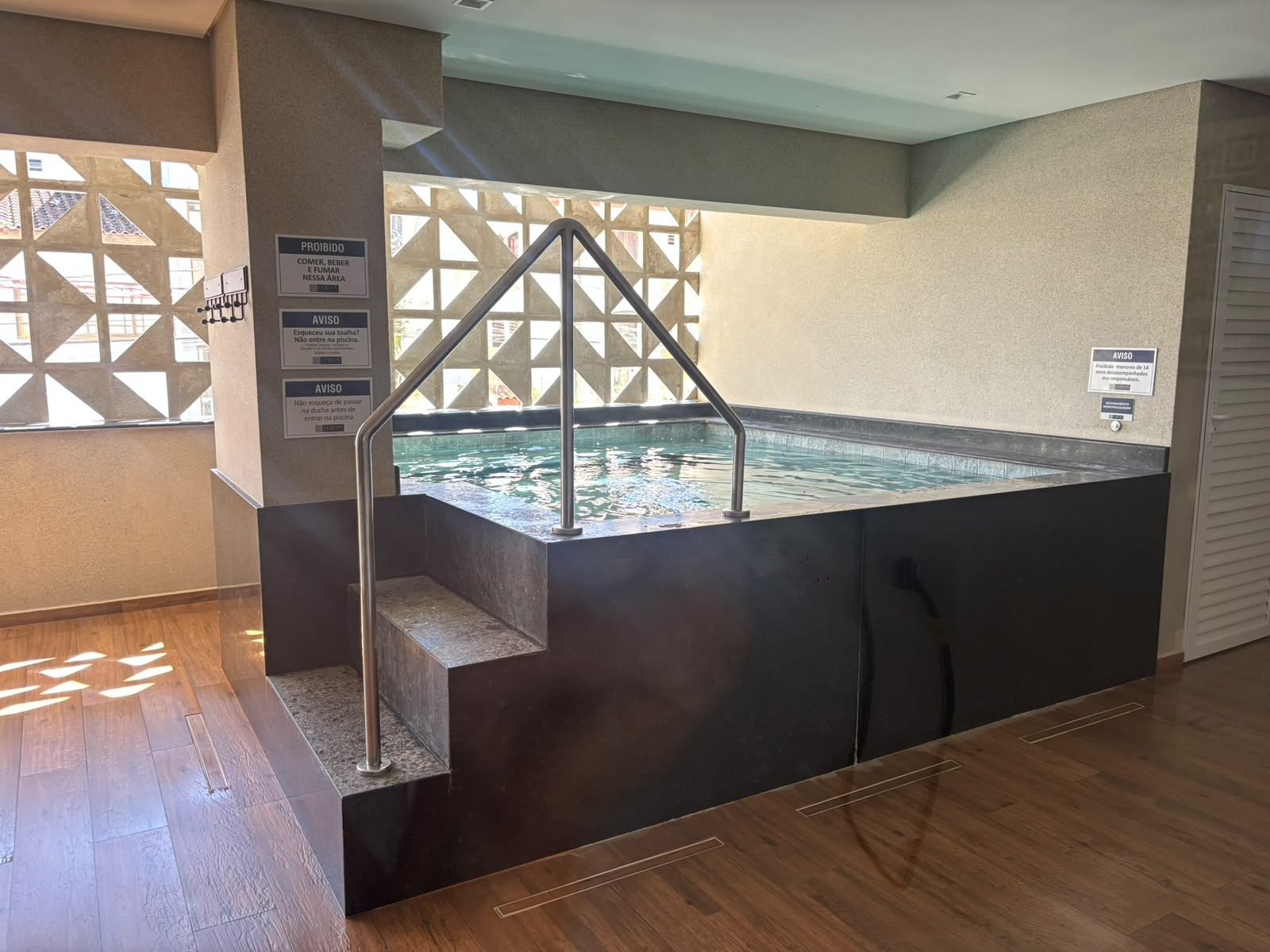 apartamento-2-suites-itagua-80m2 (39) Sauna do condomínio