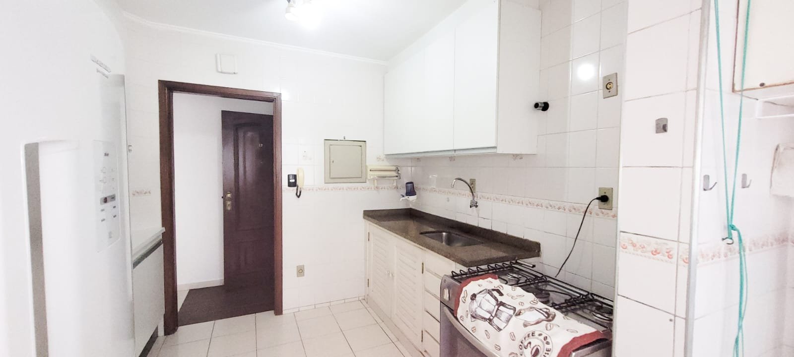 apartamento-3-dormitorios-centro-ubatuba (5) cozinha do apto centro de ubatuba
