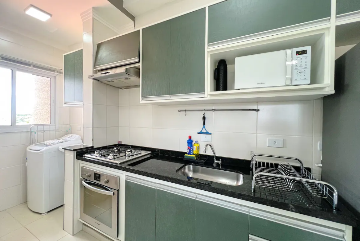 Cozinha planejada do apartamento na Estufa 2