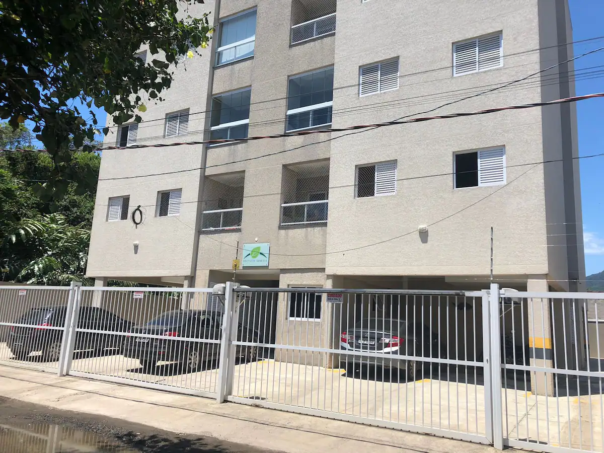 apartamento-estufa-2-ubatuba-mobiliado (16) Fachada do condomínio na Estufa 2