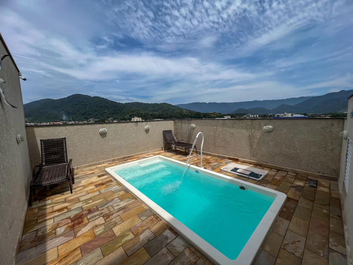 apartamento-estufa-2-ubatuba-mobiliado (5) Piscina do condomínio