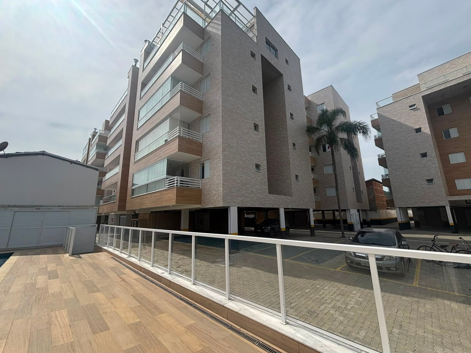 apartamento-novo-itagua-70m2 (17) Fachada do condomínio no Itaguá