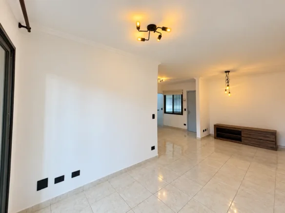 Sala de estar e jantar integrada do apartamento