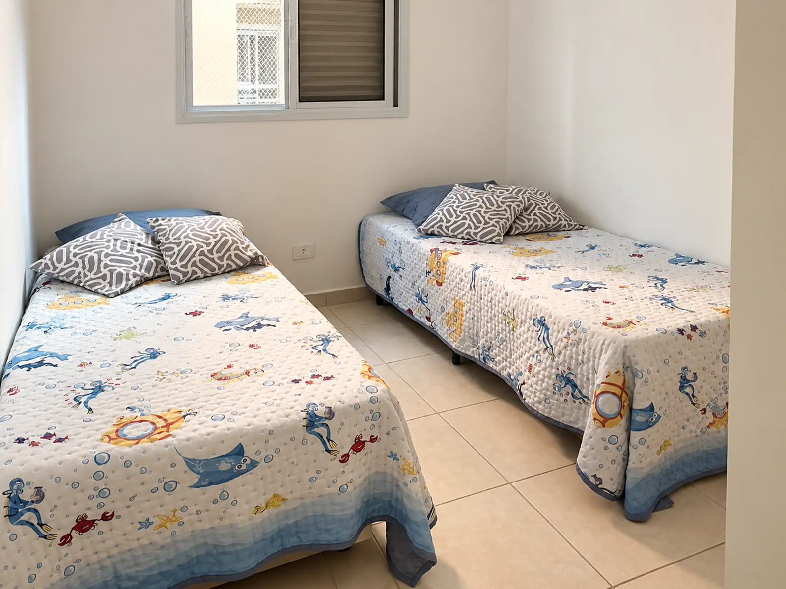 apartamento-itagua-51m2-lg106-quarto Quarto do apartamento no Itaguá