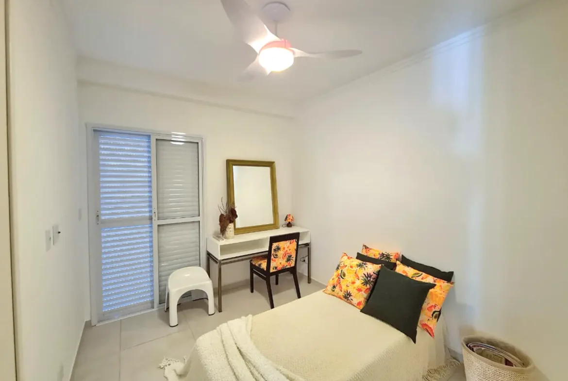 Quarto do apartamento de 3 quartos no Itaguá em Ubatuba