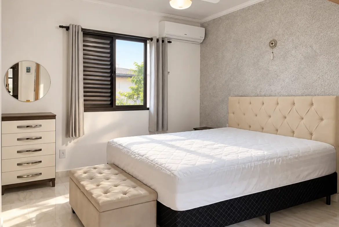 1. Suíte do apartamento no Condomínio Ilha do Sol